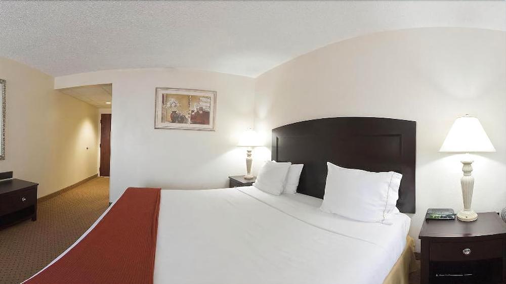 Holiday Inn Express - Chester By Ihg Ngoại thất bức ảnh