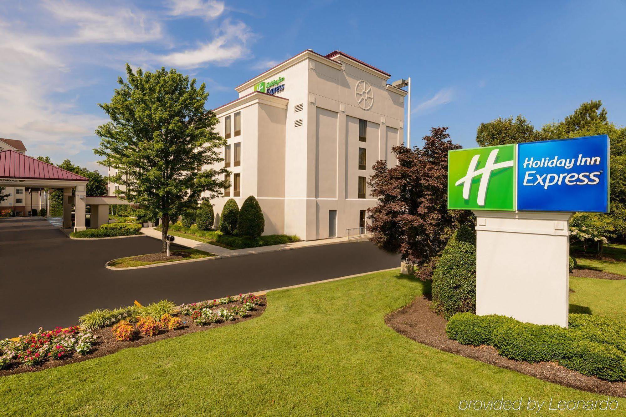Holiday Inn Express - Chester By Ihg Ngoại thất bức ảnh
