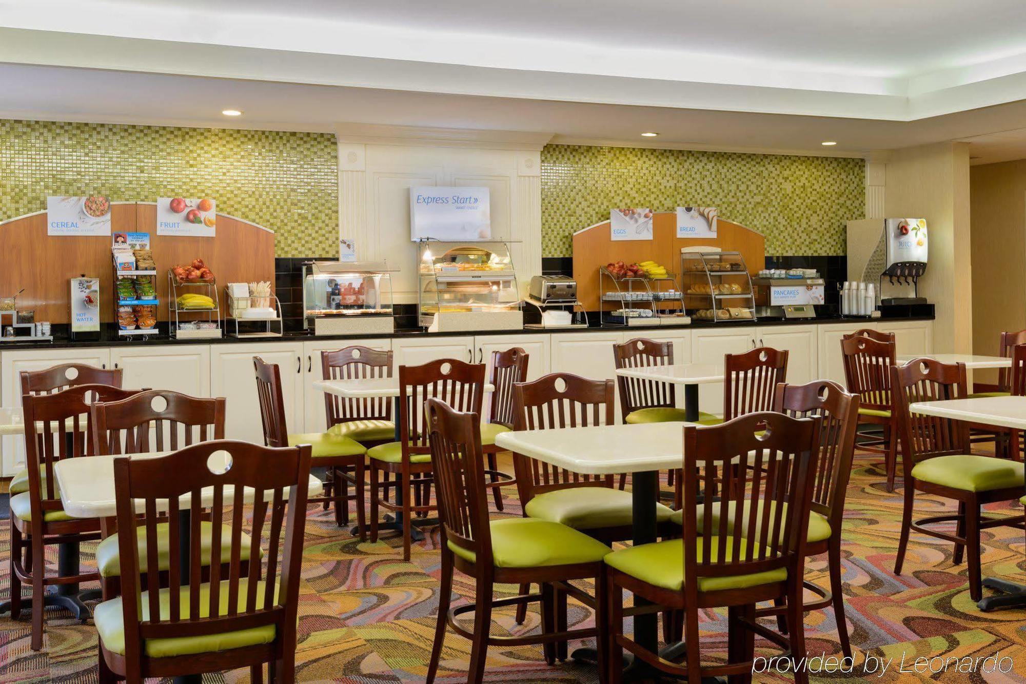 Holiday Inn Express - Chester By Ihg Ngoại thất bức ảnh