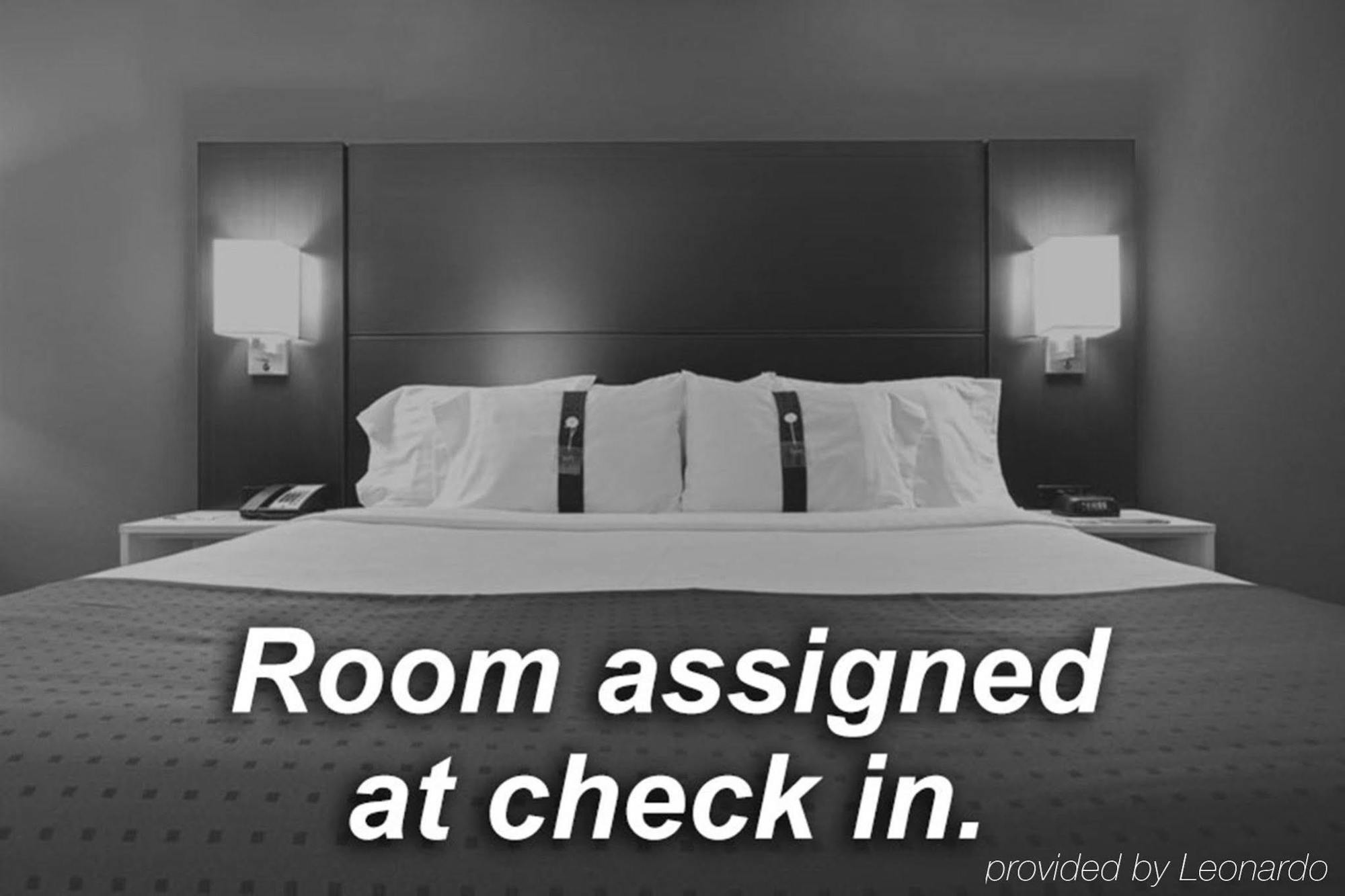 Holiday Inn Express - Chester By Ihg Ngoại thất bức ảnh
