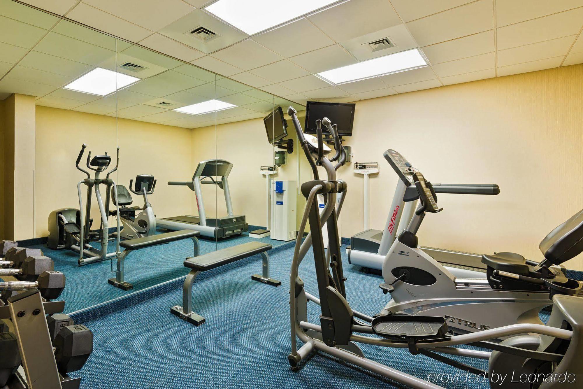Holiday Inn Express - Chester By Ihg Ngoại thất bức ảnh